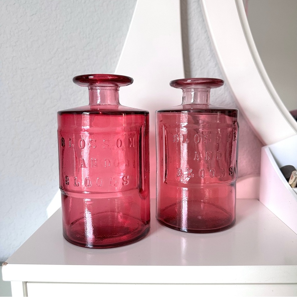 Set of Glass Decorative Vases - Picture 2 of 5